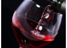Вино красное (столовое)