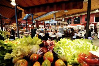  Eataly   